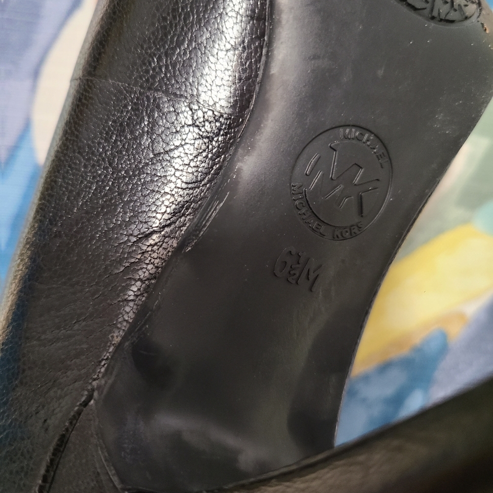 Michael Kors Leather Heels size 6.5 - Picture 5 of 5